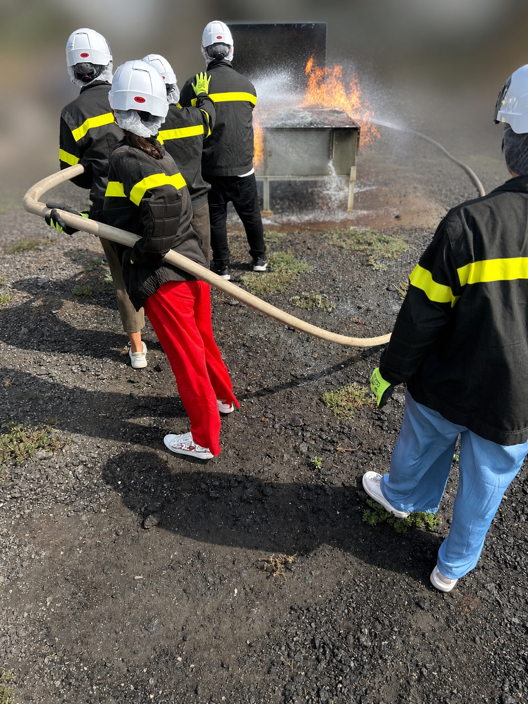 Esercitazione pratica antincendio Blu Corporation — foto 7