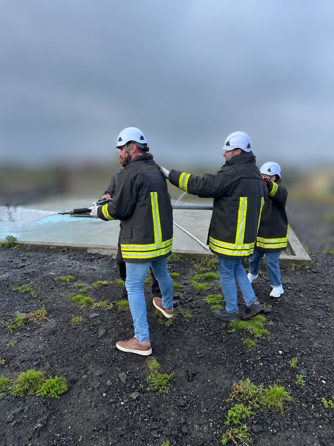 Esercitazione pratica antincendio Blu Corporation — foto 13