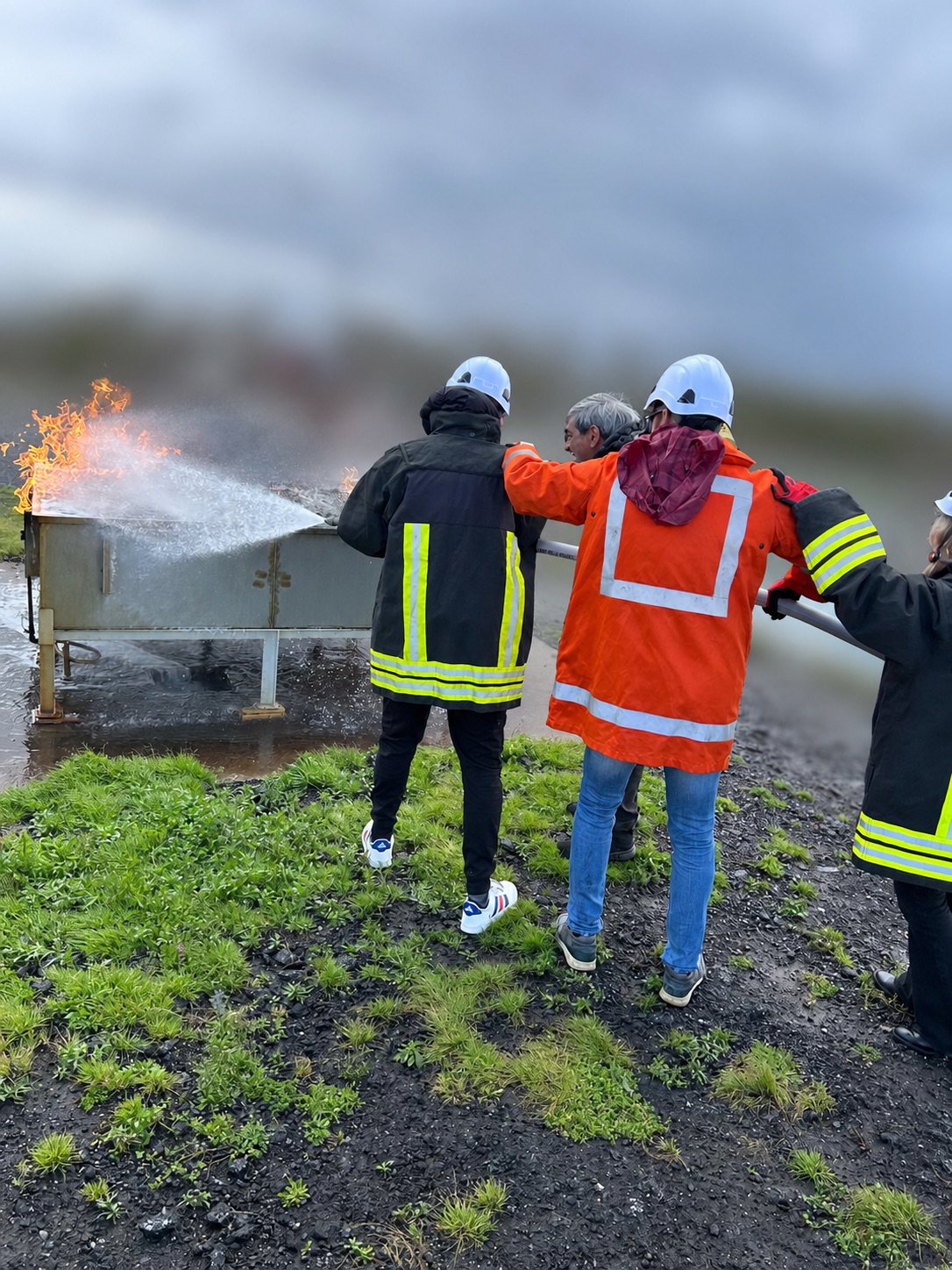 Esercitazione pratica antincendio Blu Corporation — foto 18