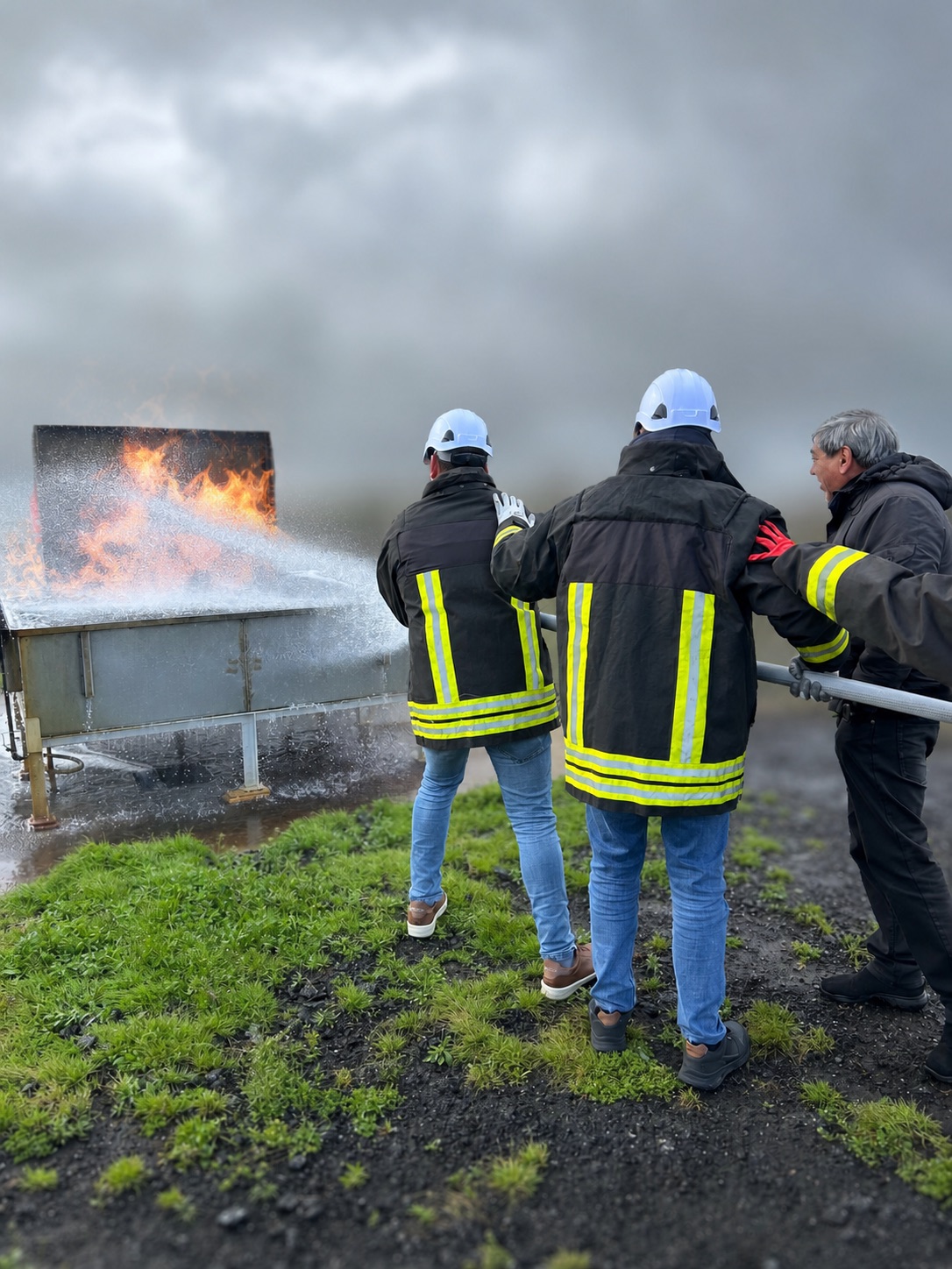 Esercitazione pratica antincendio Blu Corporation — foto 19
